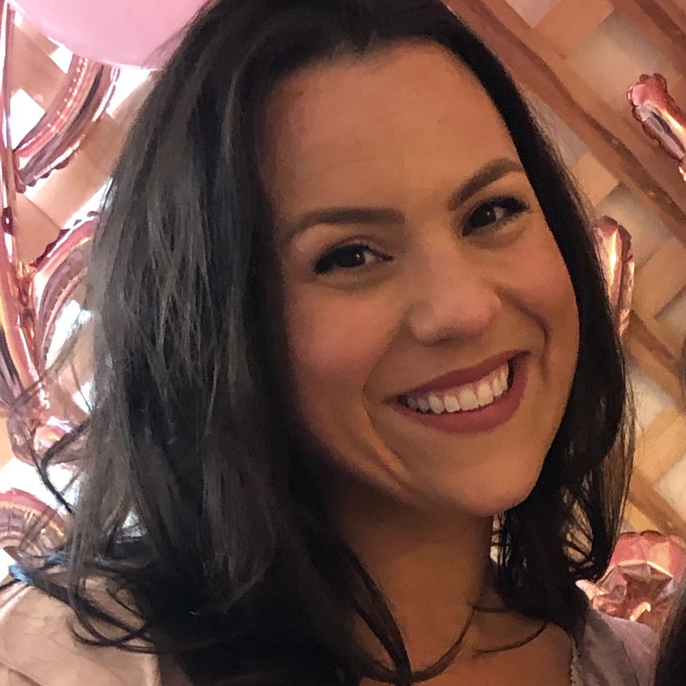 Meet your Posher, Natalie 💜💁🏻‍♀️